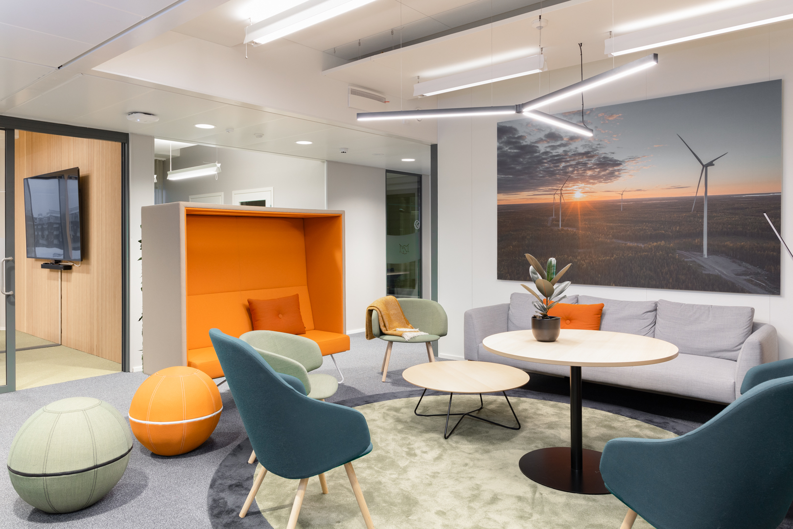 Taukotilan sisustussuunnittelu Oulu. OX2 taukotila. Sisustusarkkitehtitoimisto sisu interior.